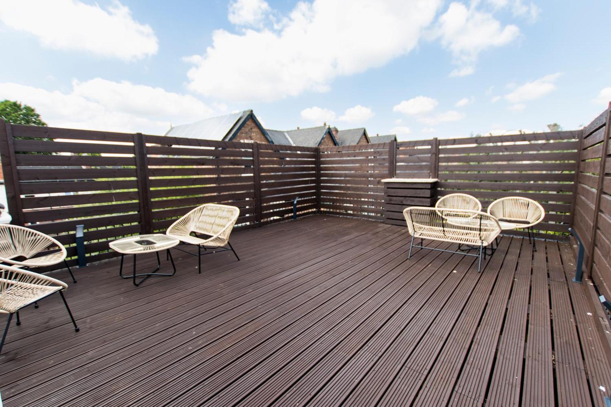 Modern Apartment Free Off Road Parking King Bed Suite 9 Nottingham Exterior photo